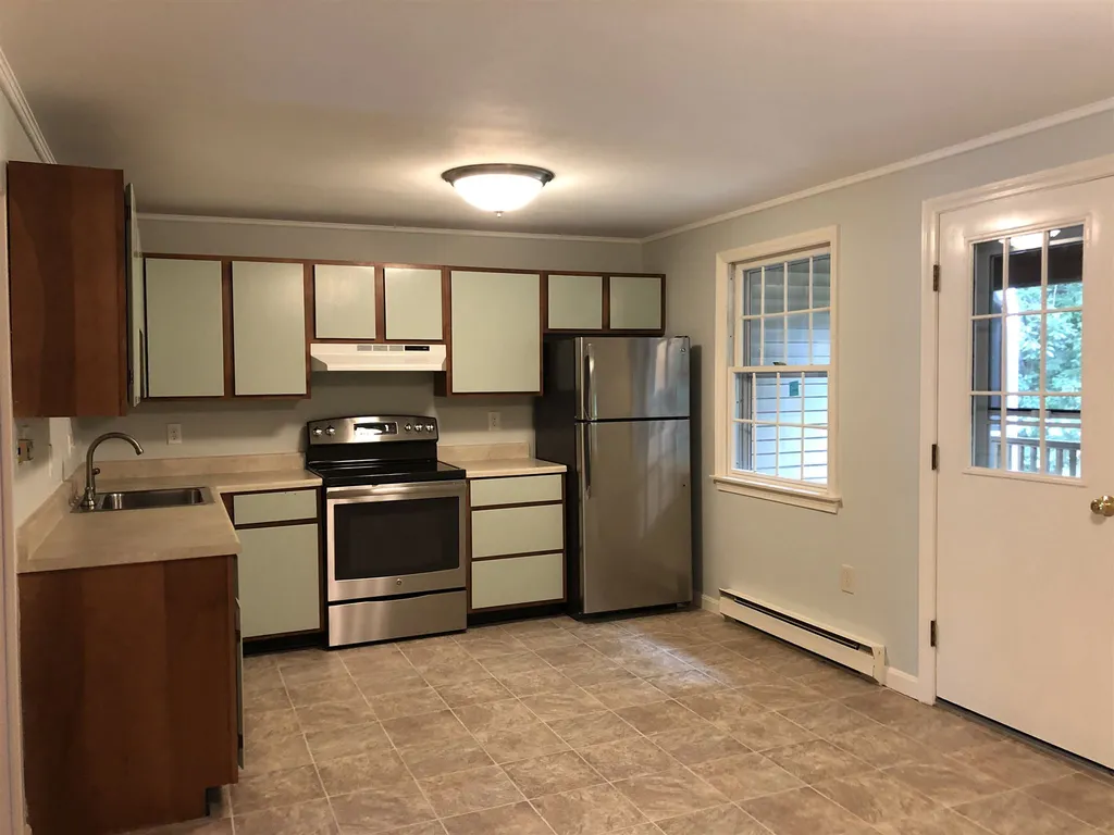 7 Pine Grove Road Exeter NH 03833