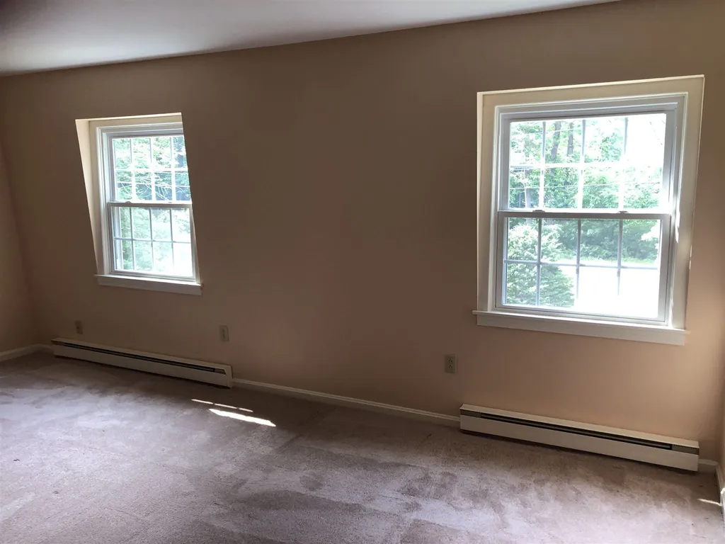 7 Pine Grove Road Exeter NH 03833