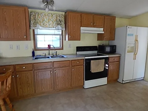 28 Quinn Street Tilton NH 03276