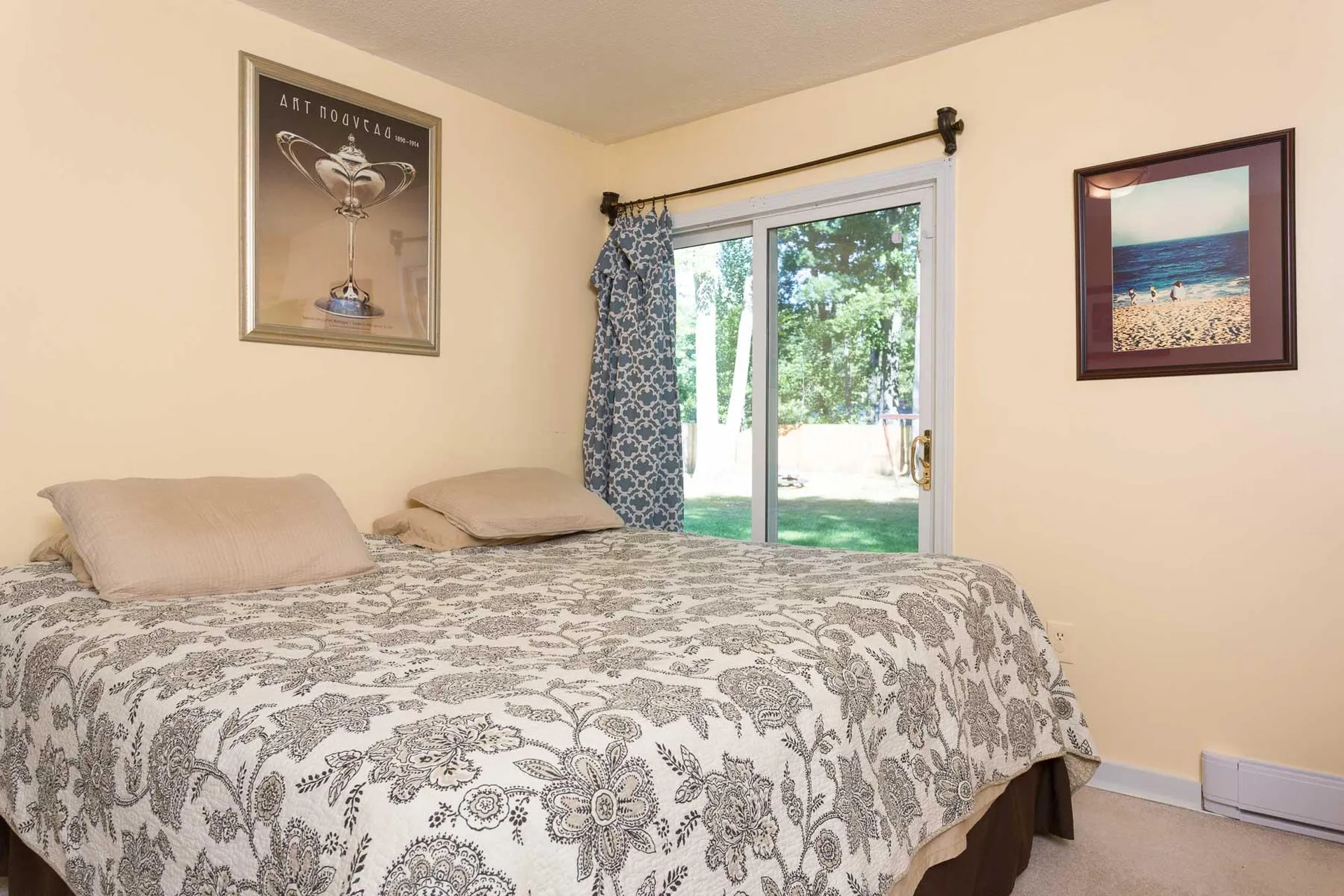 8 Clara Street Exeter NH 03833