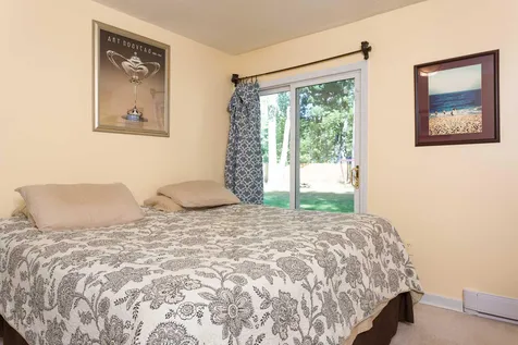 8 Clara Street Exeter NH 03833