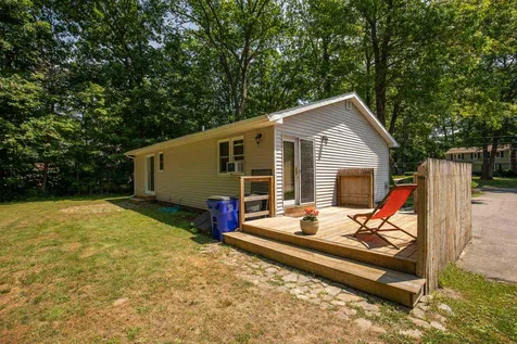 8 Clara Street Exeter NH 03833