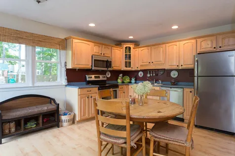 8 Clara Street Exeter NH 03833
