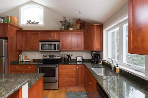 784 Onion Point Road Peacham VT 05862