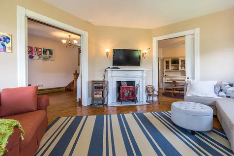 27 Slayton Terrace Woodstock VT 05091