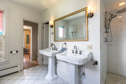 27 Slayton Terrace Woodstock VT 05091