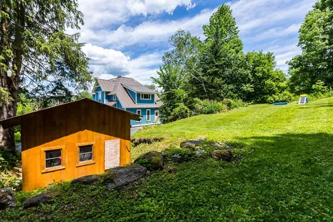 27 Slayton Terrace Woodstock VT 05091