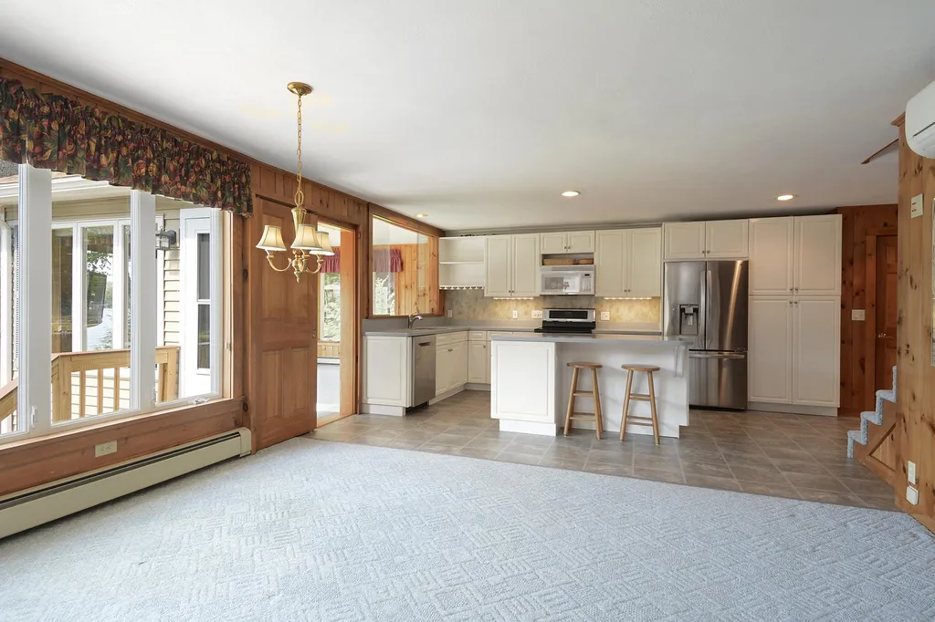 104 Minge Cove Road Alton NH 03809