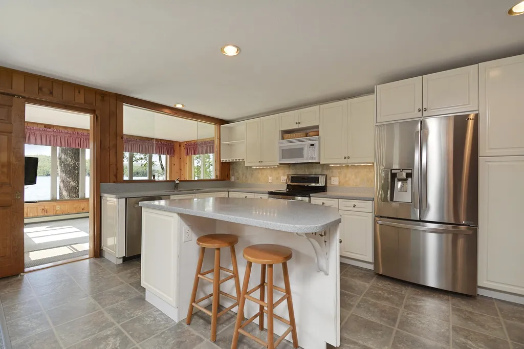 104 Minge Cove Road Alton NH 03809