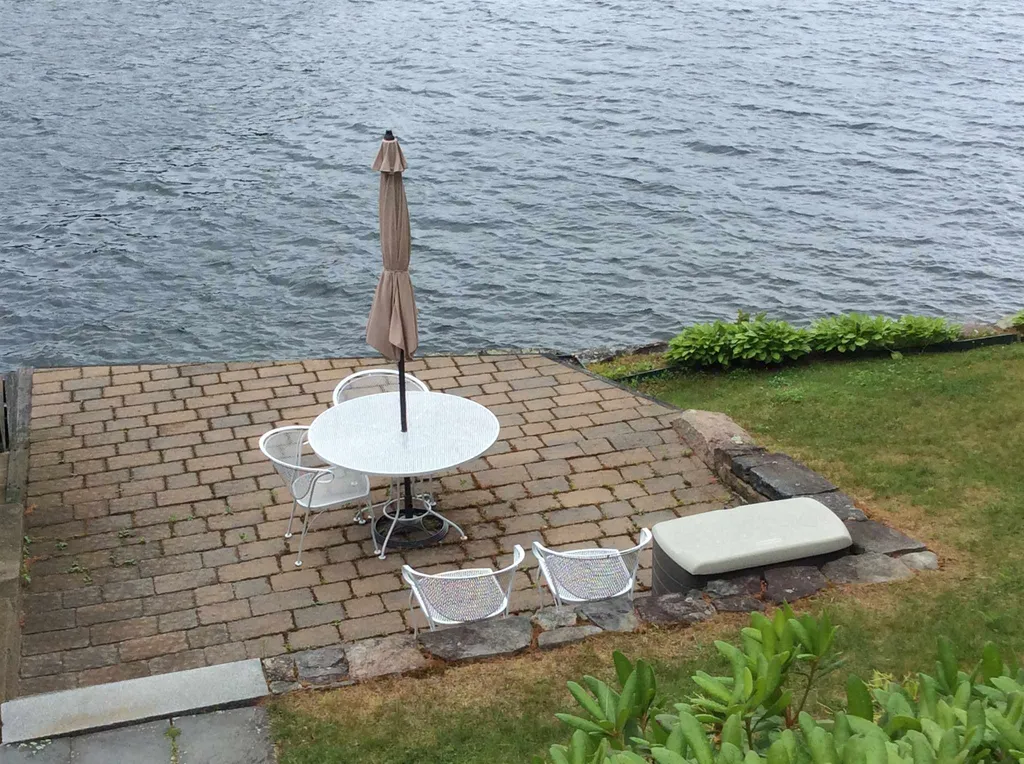 104 Minge Cove Road Alton NH 03809