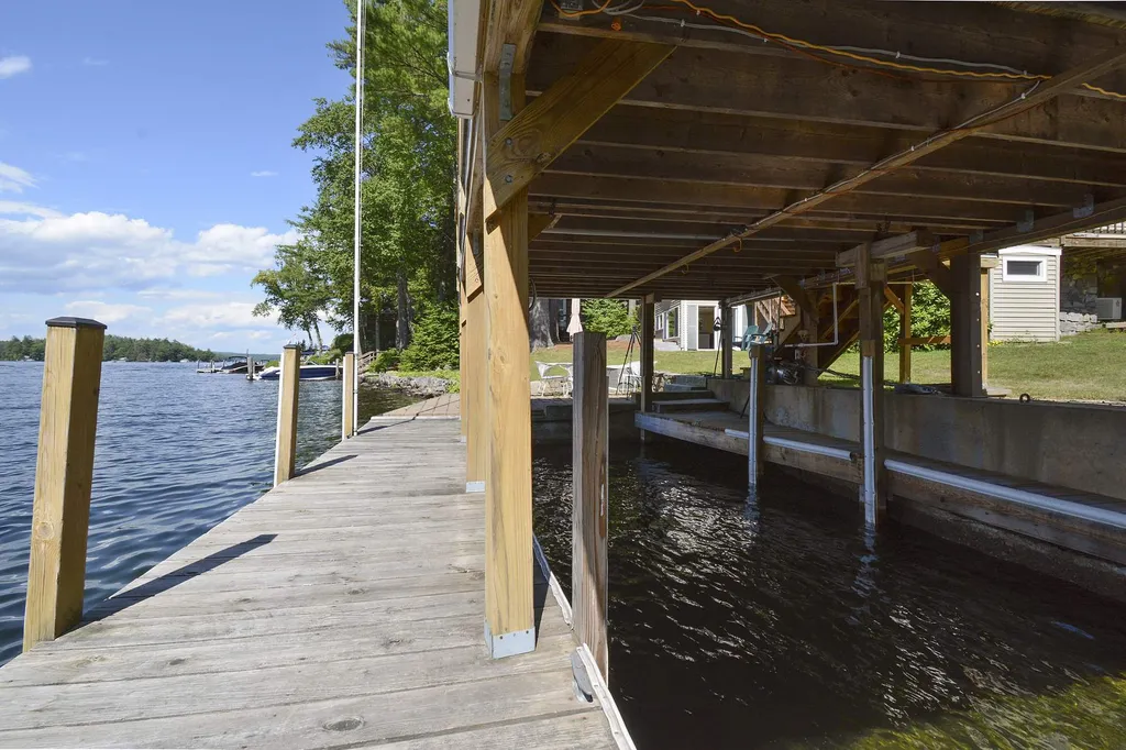 104 Minge Cove Road Alton NH 03809