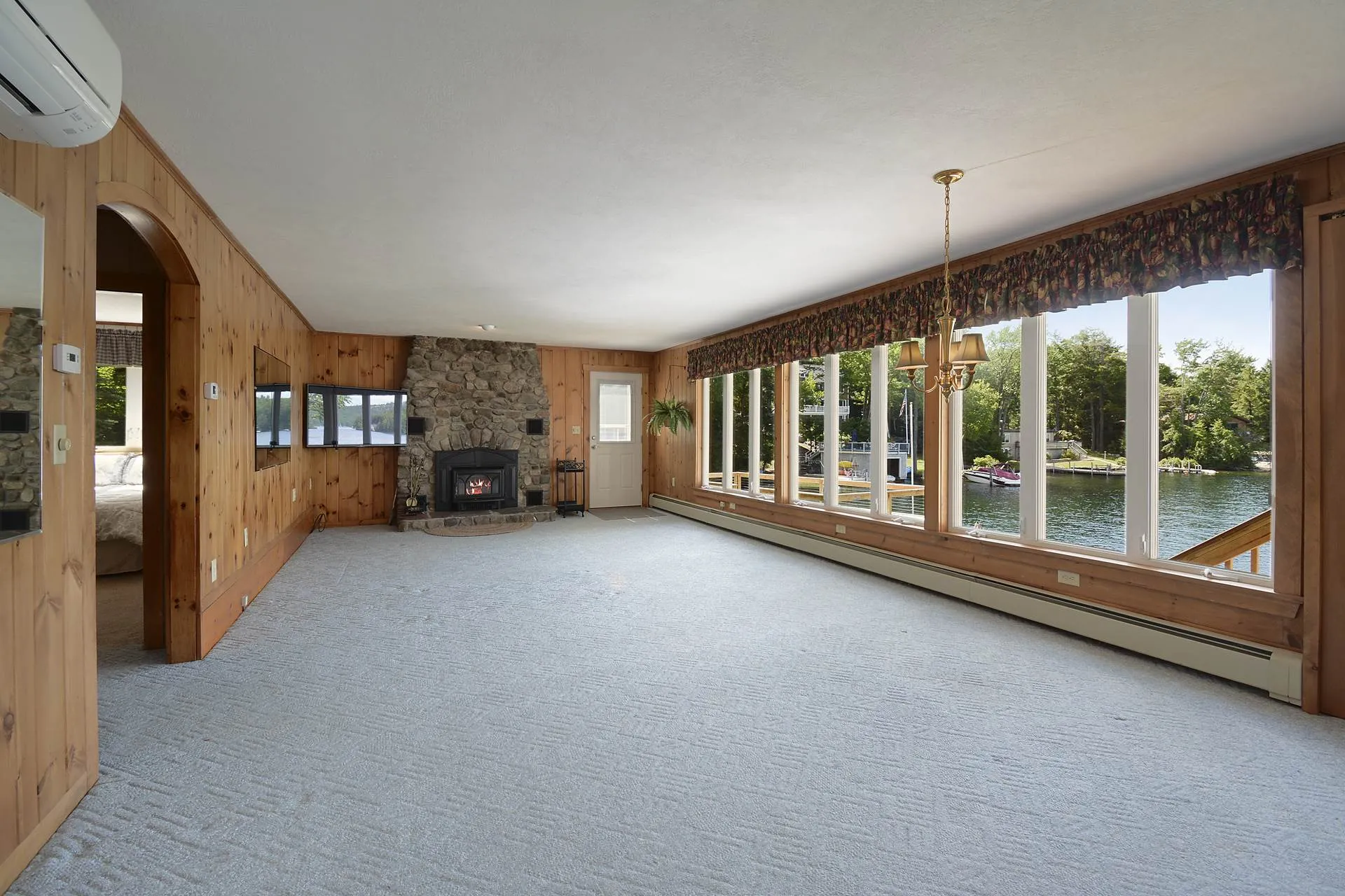 104 Minge Cove Road Alton NH 03809