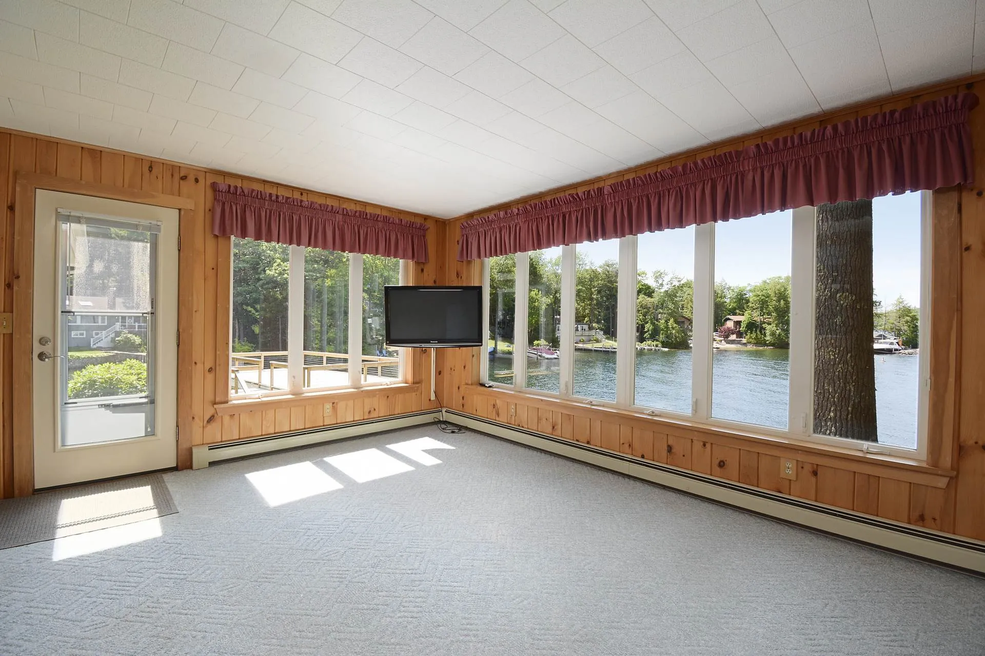 104 Minge Cove Road Alton NH 03809