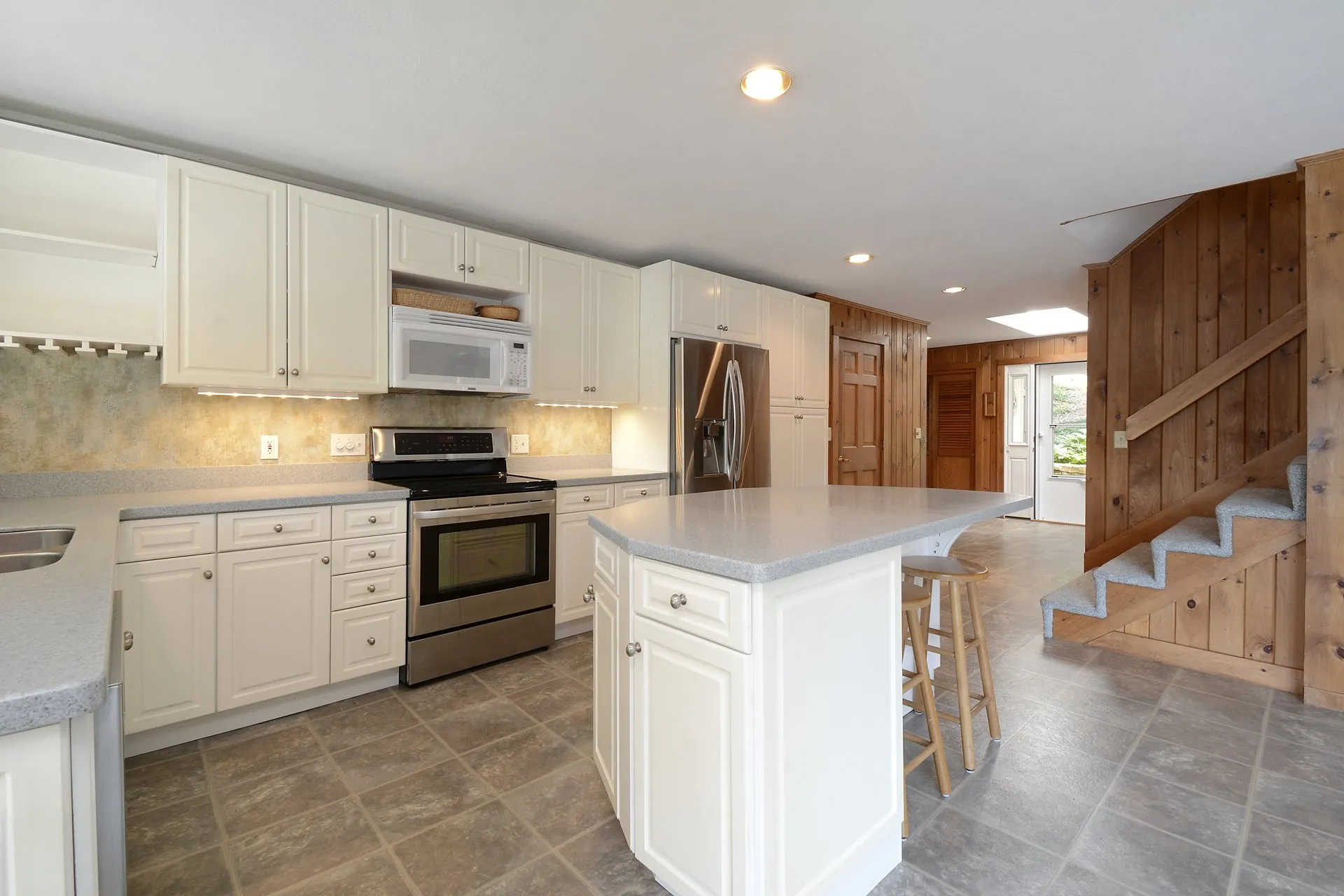 104 Minge Cove Road Alton NH 03809
