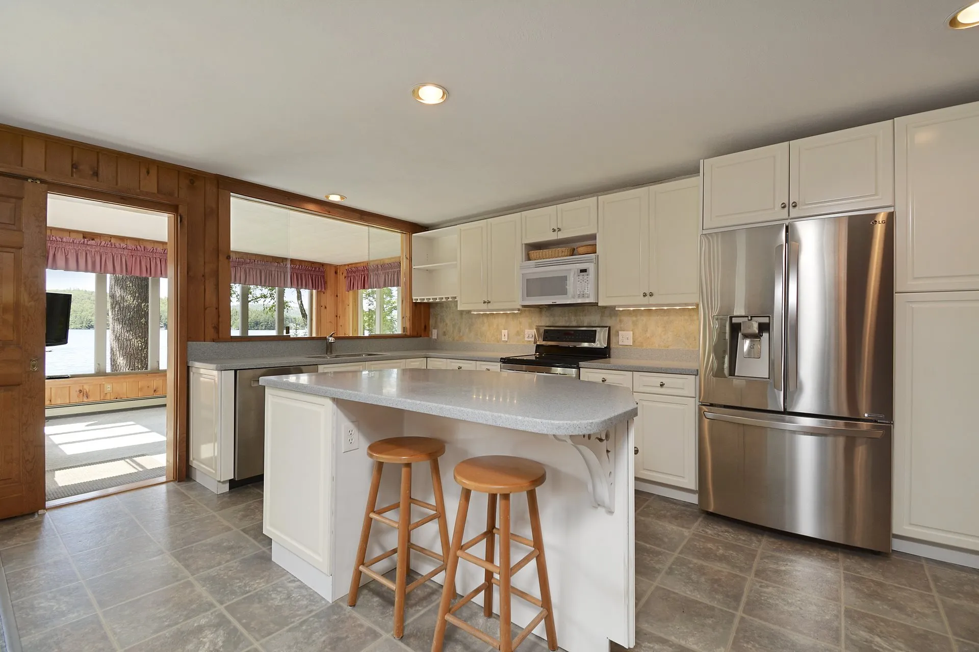 104 Minge Cove Road Alton NH 03809