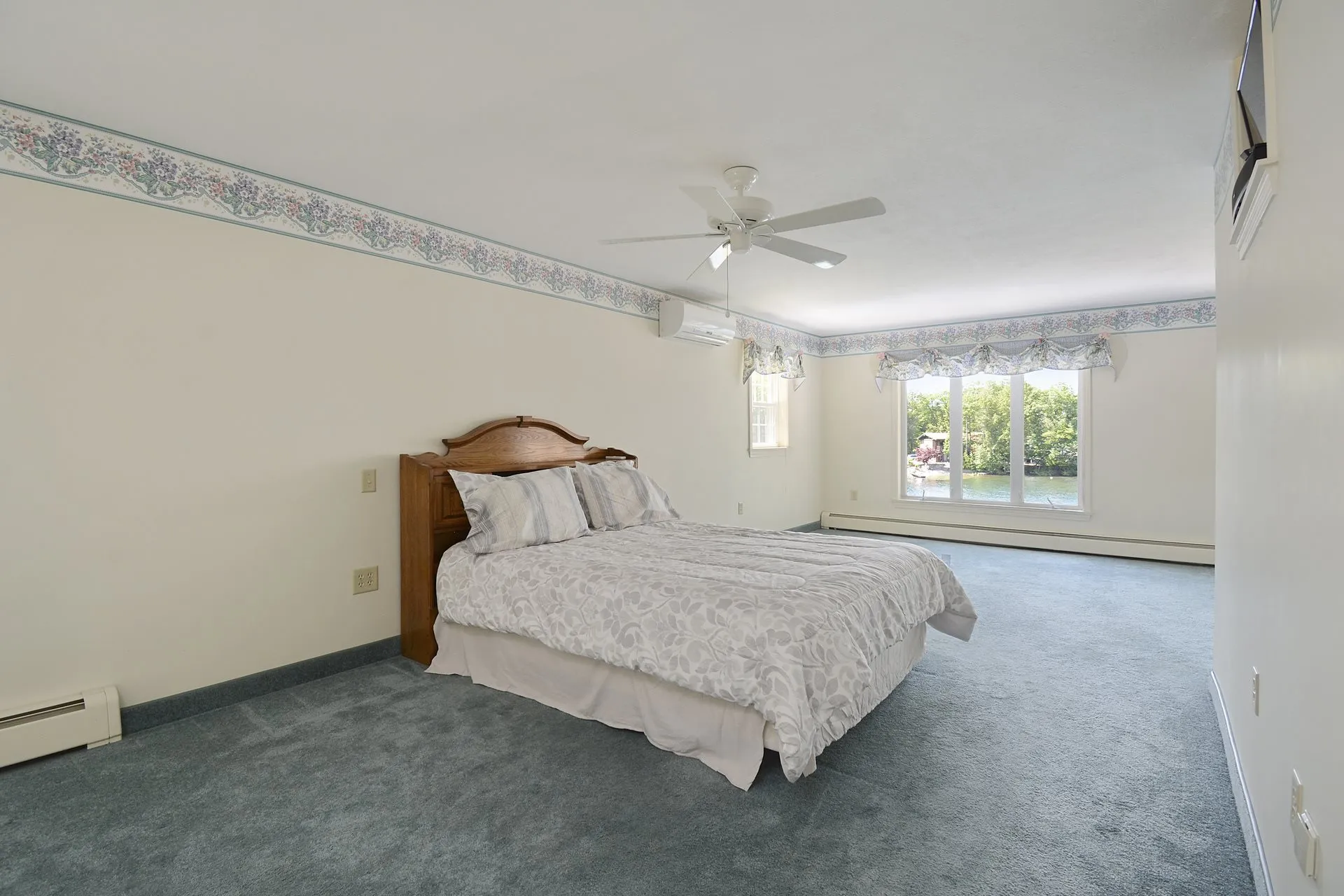 104 Minge Cove Road Alton NH 03809