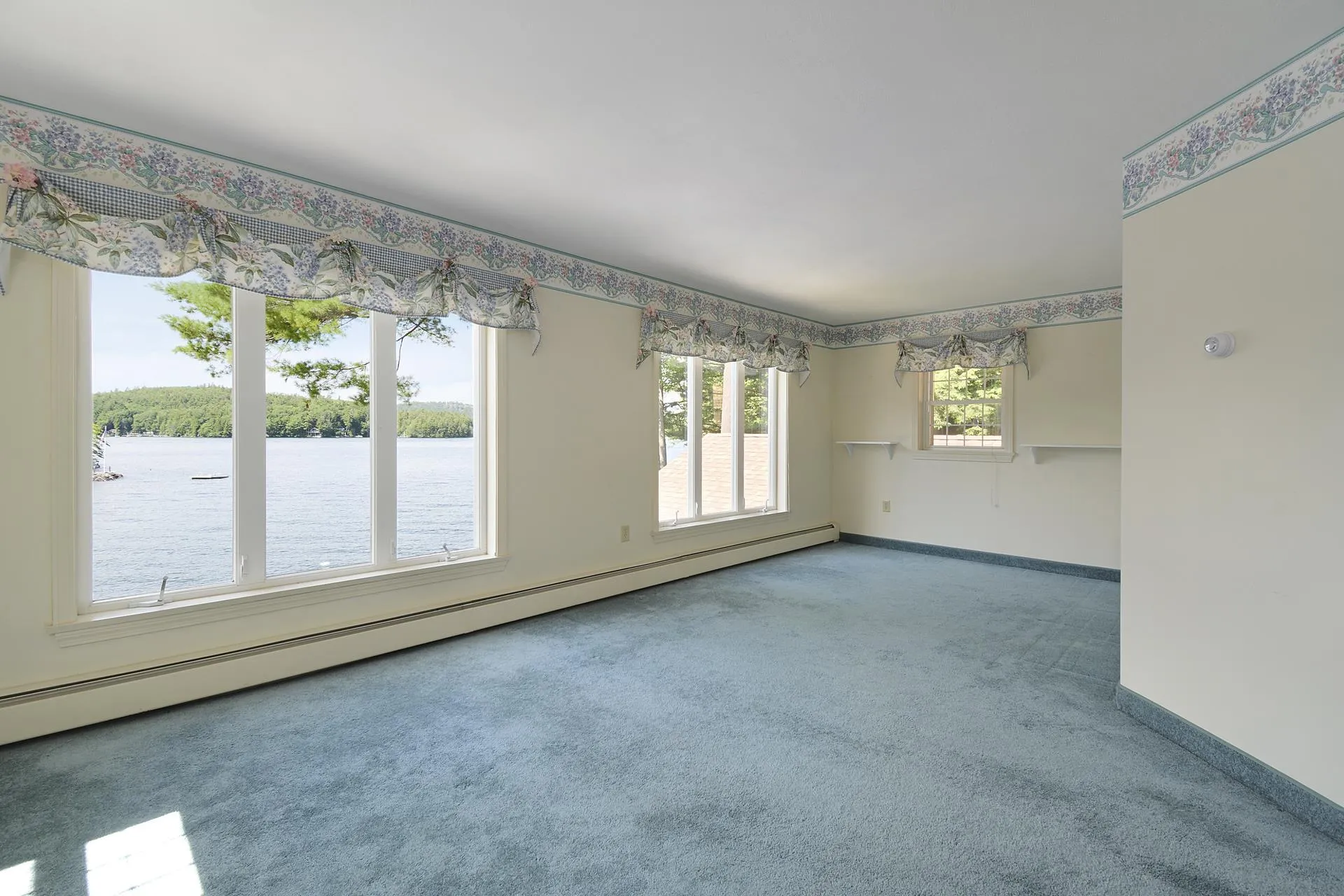 104 Minge Cove Road Alton NH 03809