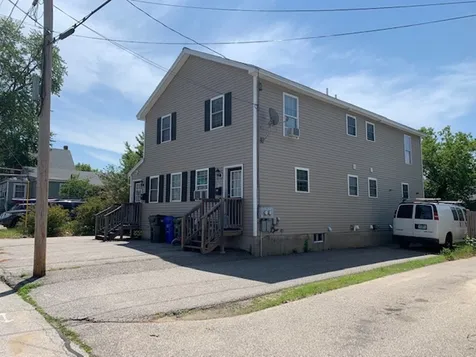 413 Dix Street Manchester NH 03103