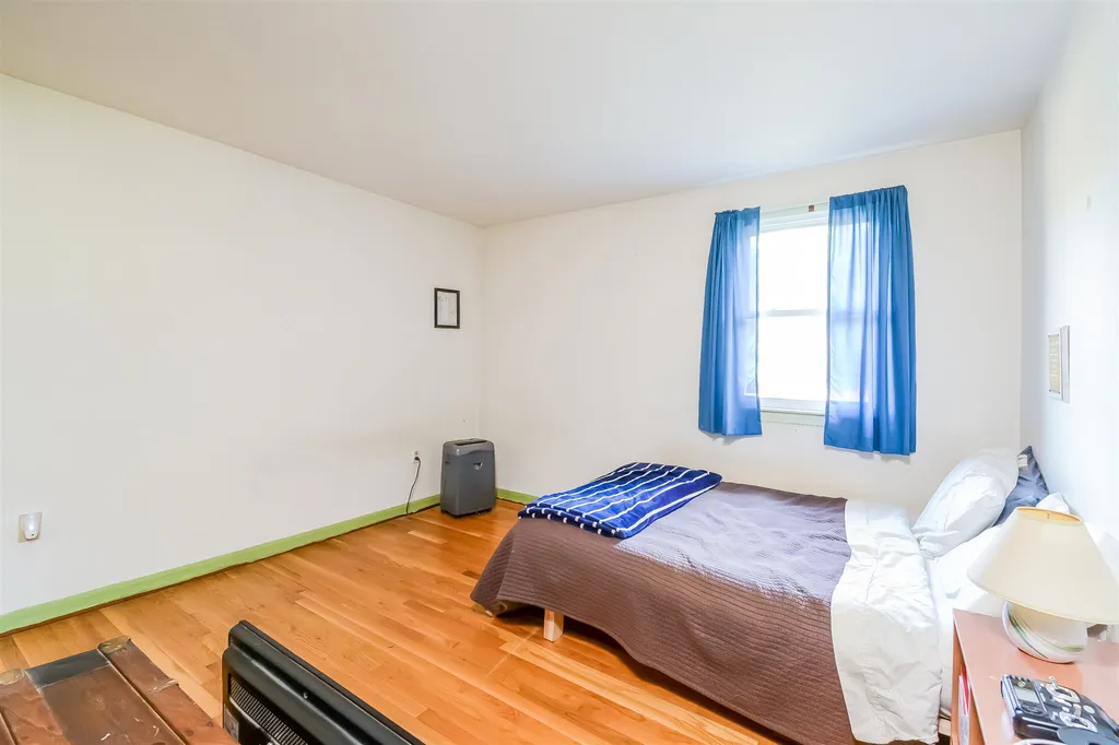 7 Falcon Drive Pelham NH 03076