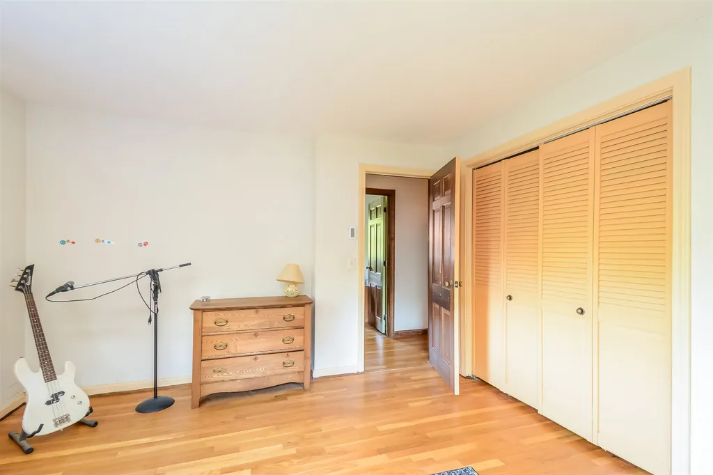 7 Falcon Drive Pelham NH 03076