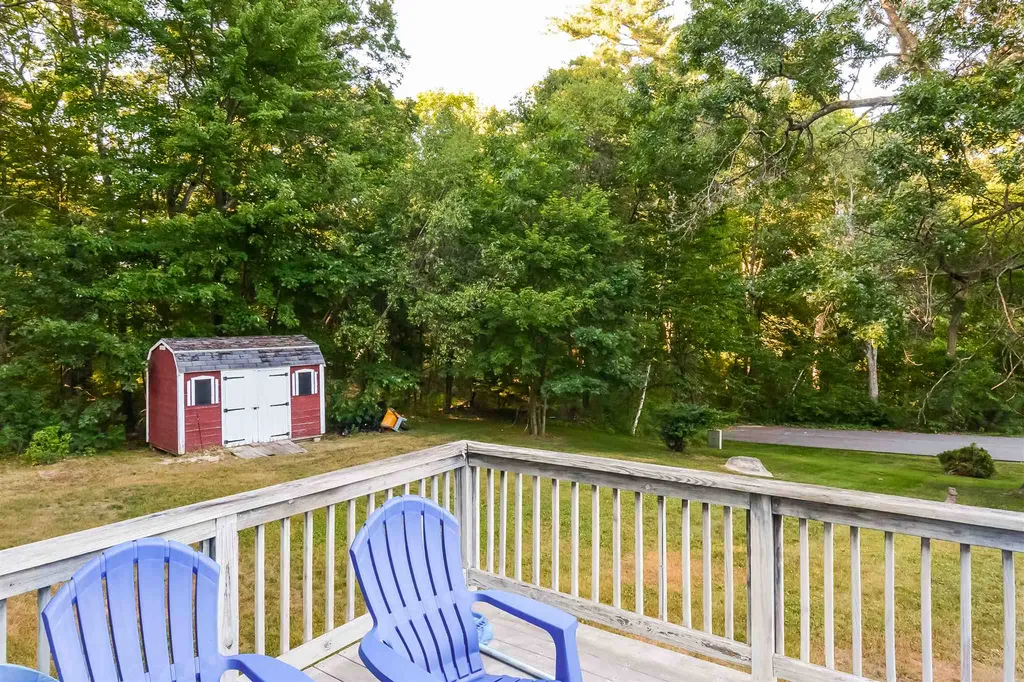 7 Falcon Drive Pelham NH 03076