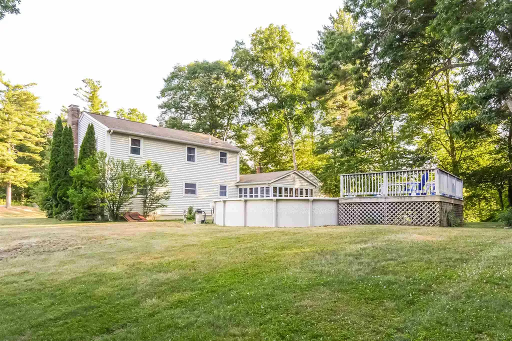 7 Falcon Drive Pelham NH 03076