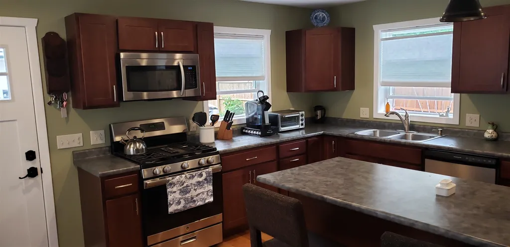 83 Hyde Street Burlington VT 05401