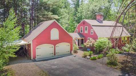 8 Jiminy Drive Wolfeboro NH 03894