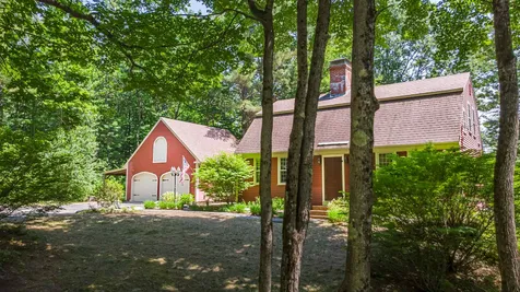 8 Jiminy Drive Wolfeboro NH 03894