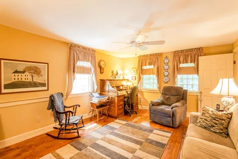 8 Jiminy Drive Wolfeboro NH 03894