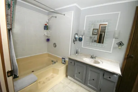 2 N Fuchsia Drive Rochester NH 03867