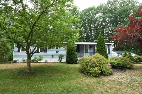 2 N Fuchsia Drive Rochester NH 03867
