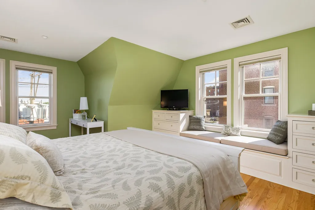 32 Porter Street Portsmouth NH 03801