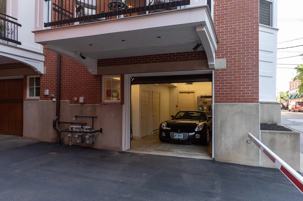 32 Porter Street Portsmouth NH 03801