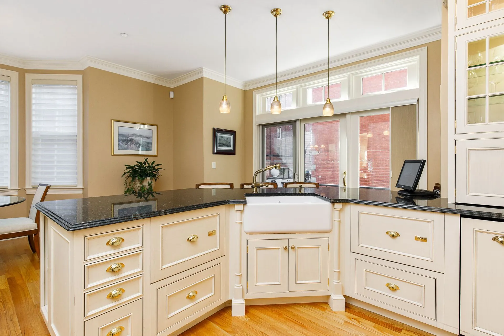 32 Porter Street Portsmouth NH 03801