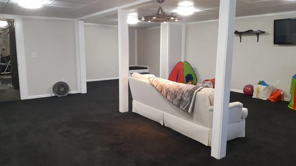 493 Silver Pine Lane Tamworth NH 03886