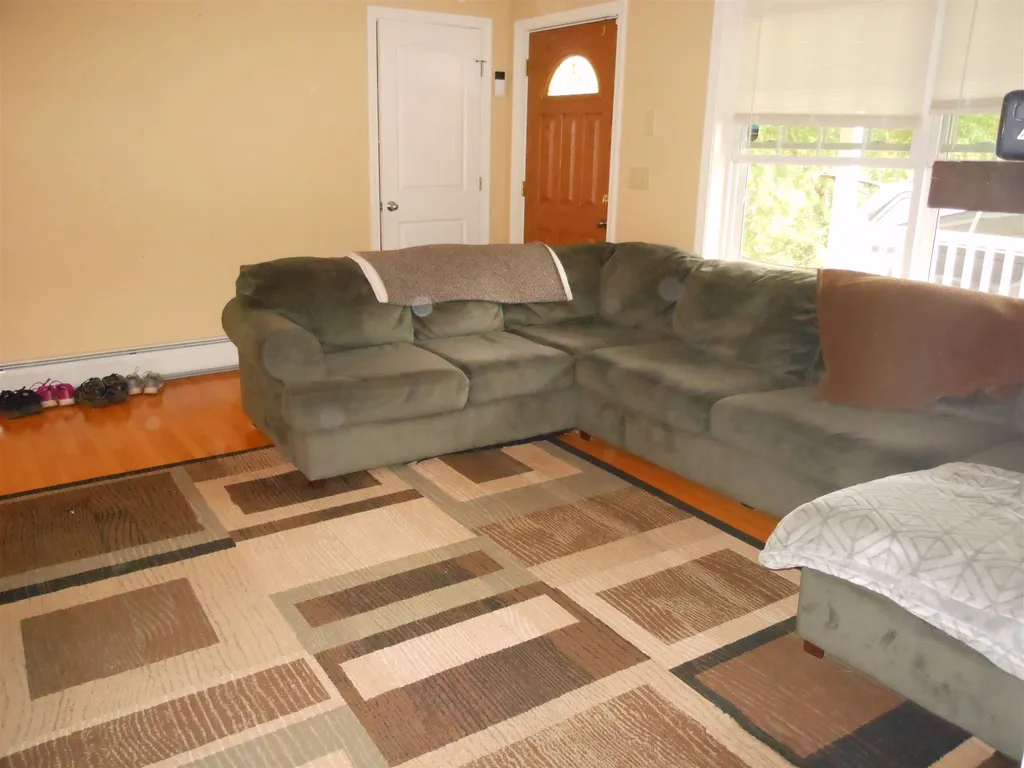 493 Silver Pine Lane Tamworth NH 03886