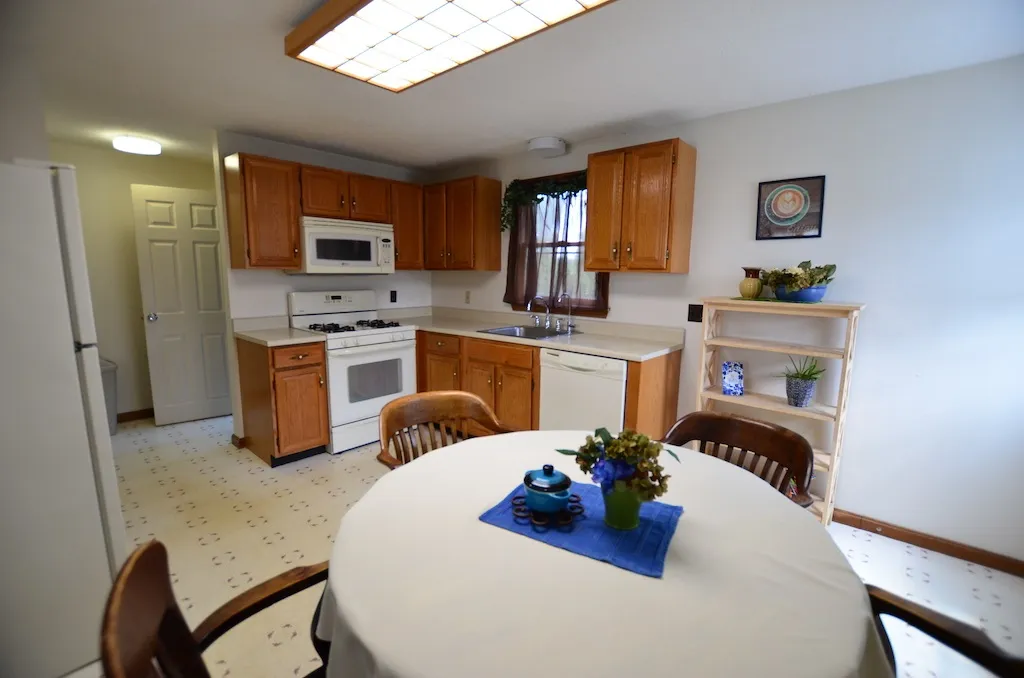 146b Barretts Hill Road Hudson NH 03051