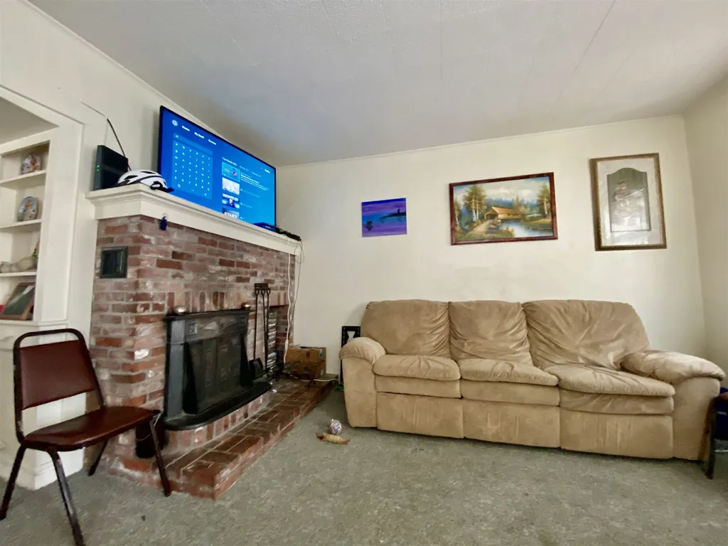 198 Baldwin Street Laconia NH 03246