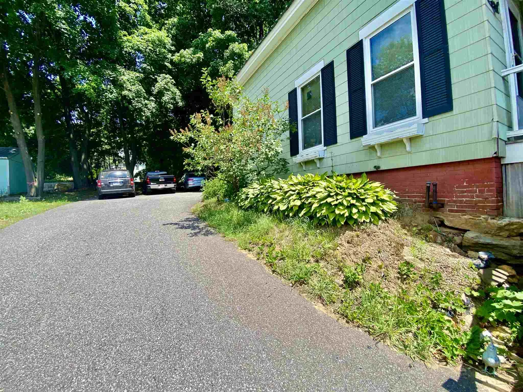 198 Baldwin Street Laconia NH 03246