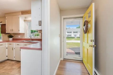 6 Madison Street Concord NH 03301