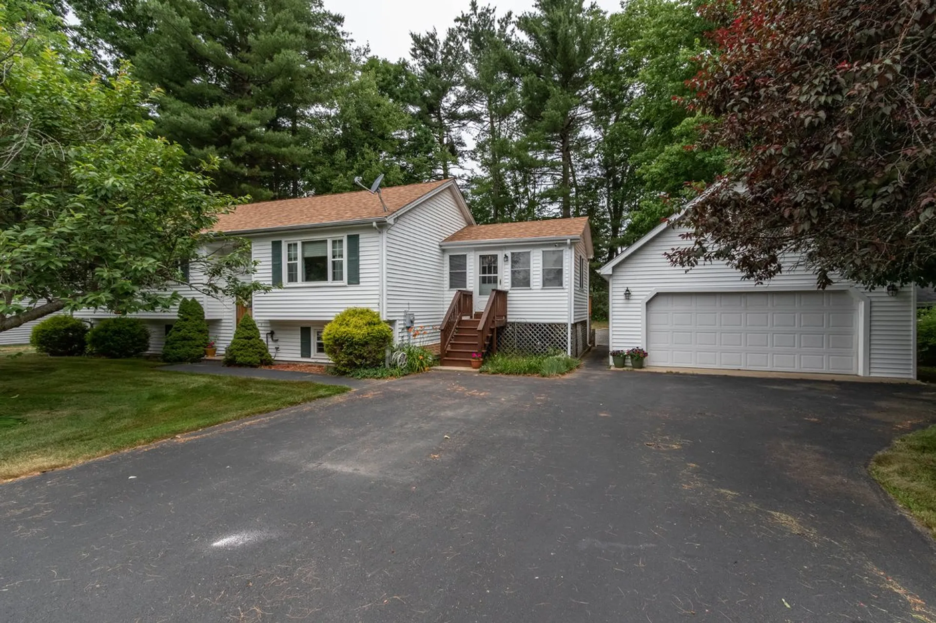 9 Juniper Way Merrimack NH 03054