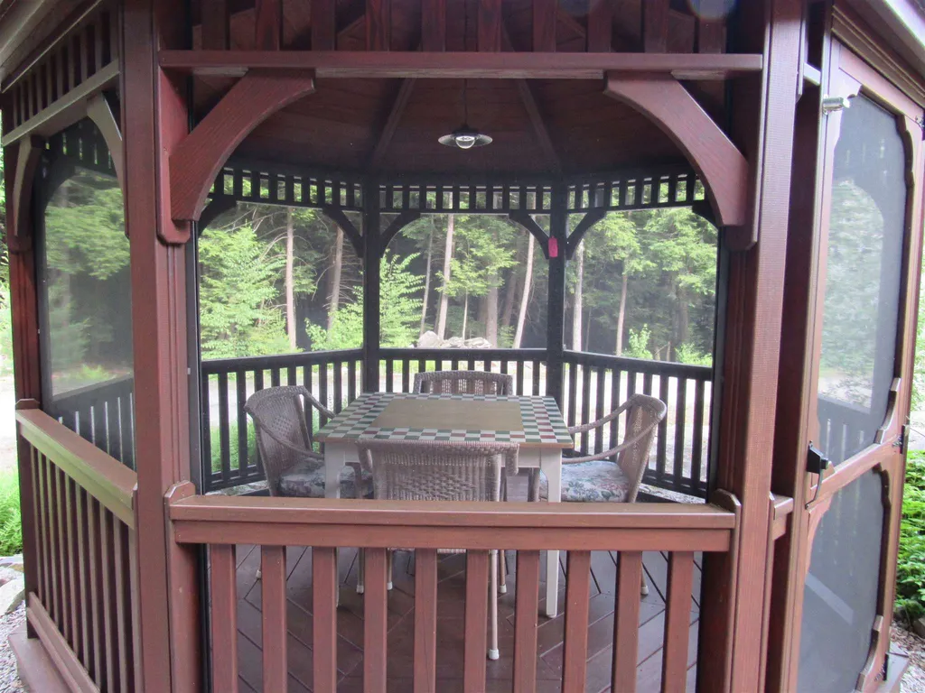 672 Oxbow Road Hinsdale NH 03451