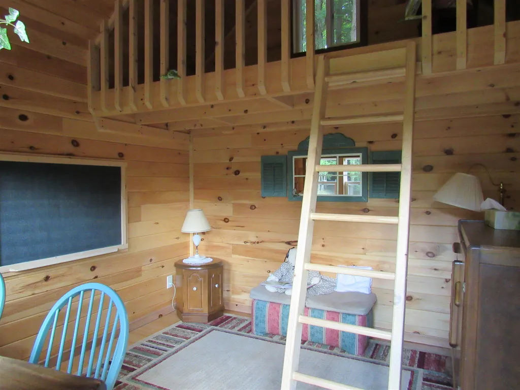 672 Oxbow Road Hinsdale NH 03451