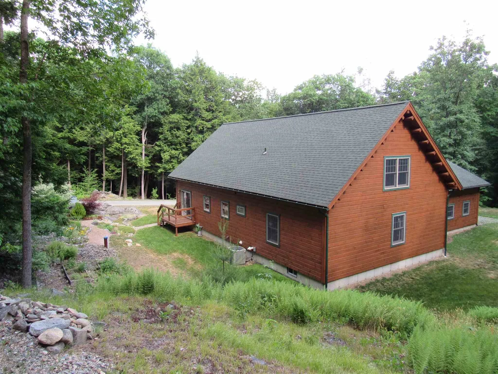 672 Oxbow Road Hinsdale NH 03451