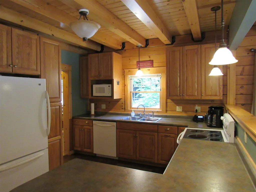 672 Oxbow Road Hinsdale NH 03451