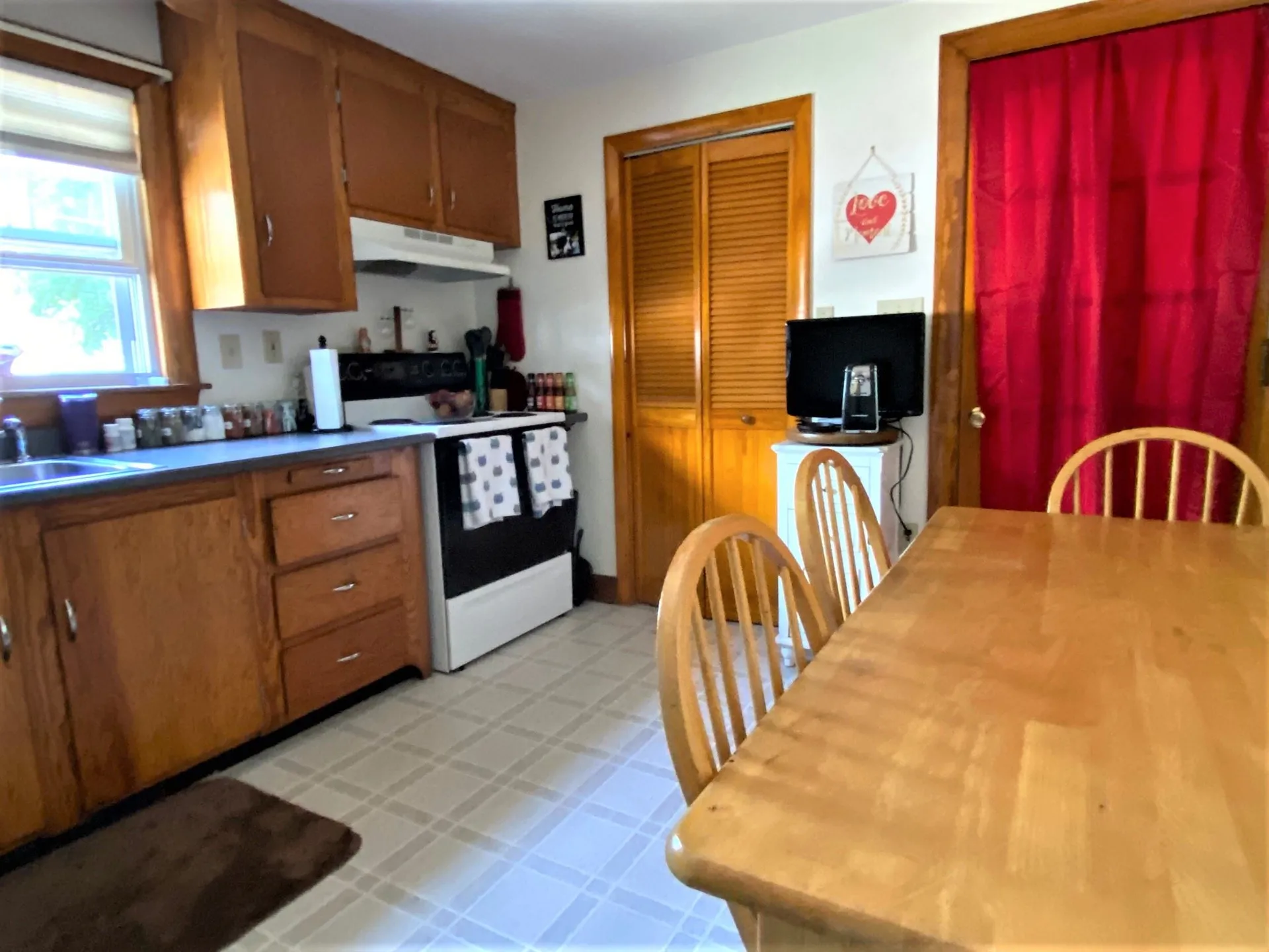 24 Williams Street Nashua NH 03060