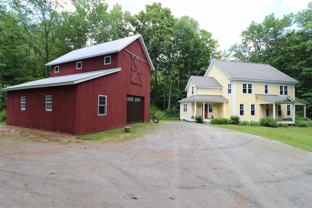 395 German Flats Road Fayston VT 05673