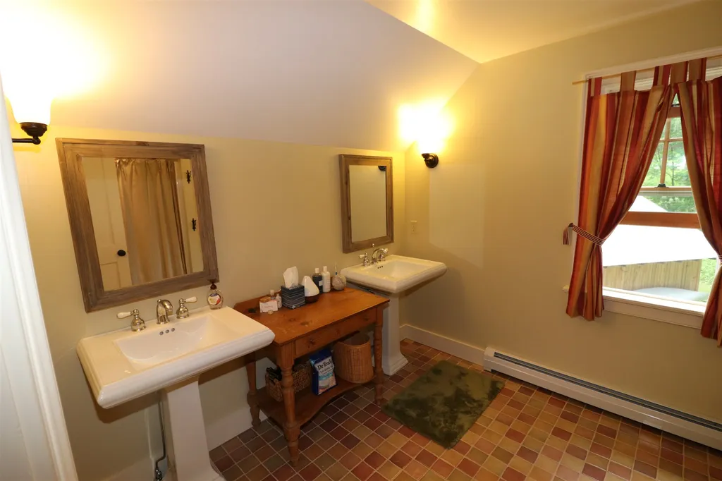 395 German Flats Road Fayston VT 05673