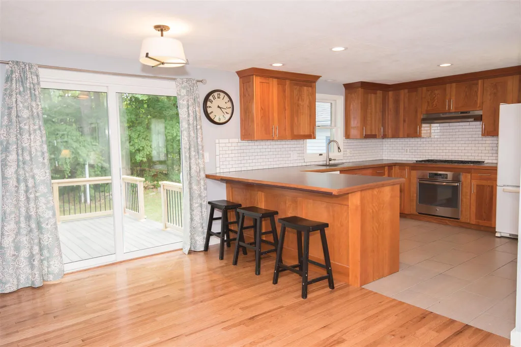11 Brookfield Drive Rochester NH 03867